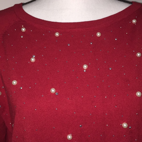 Red sweater with pearl & rhinestones - Picture 3 of 5